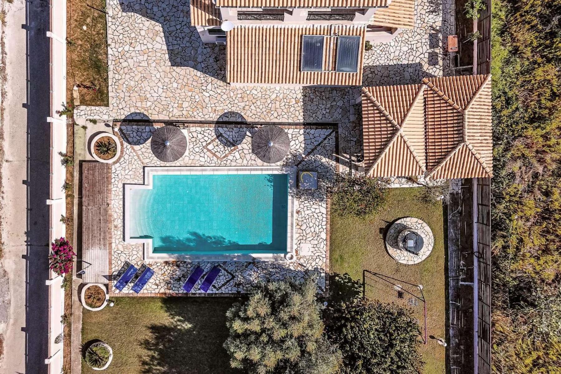 Skidi Beach House Ágios Matthaíos المظهر الخارجي الصورة